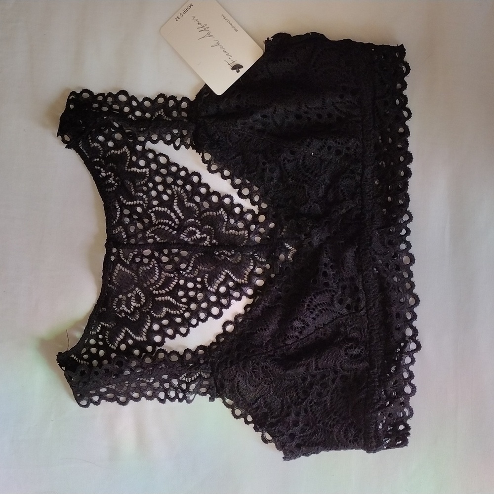 NWT French Affair Black Lacy Bra Sz M